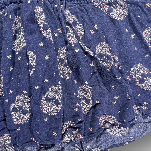 Torrid Blue Top Skulls Graphic - Picture 12 of 16